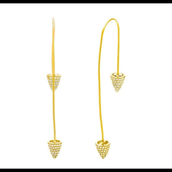 Jewelry - 🌟 Earrings 925 sterling Silver in gold✨